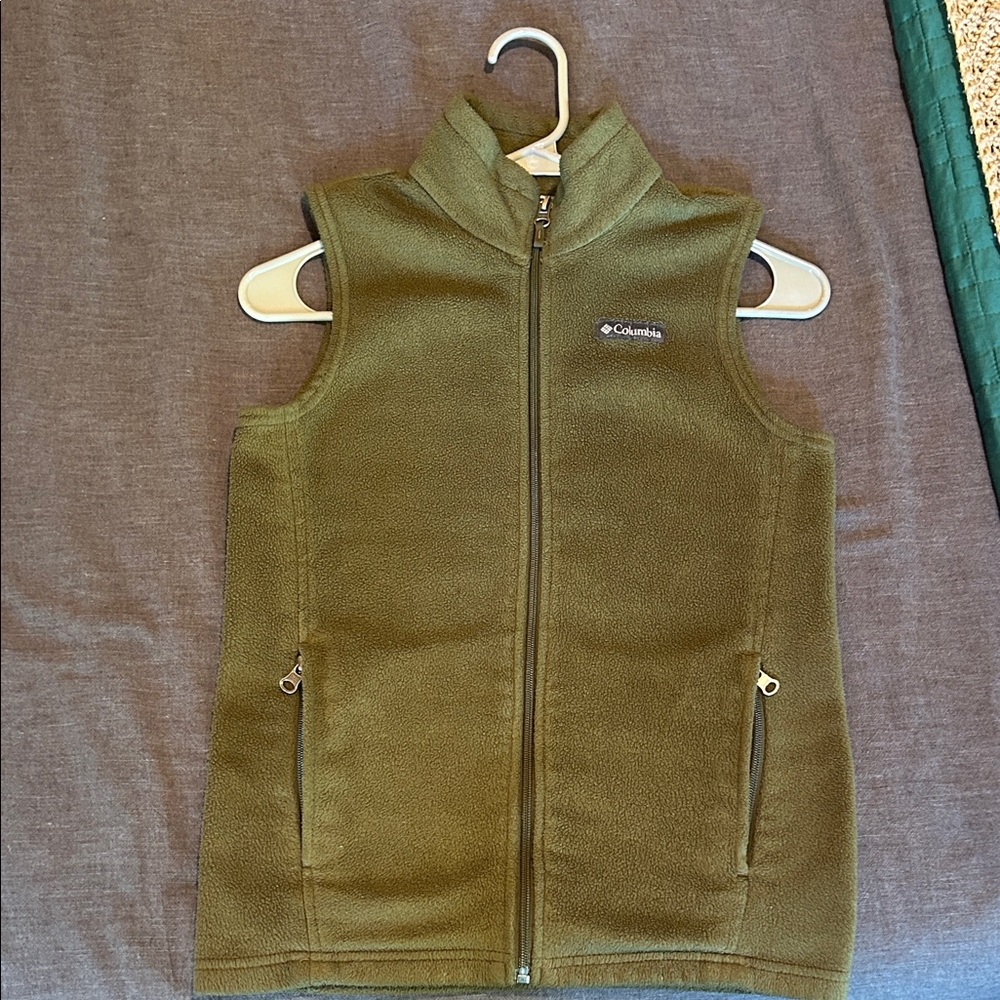 Columbia Zip-Up Vest